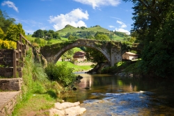 Photo of Old bridge over Miera river in Lierganes town